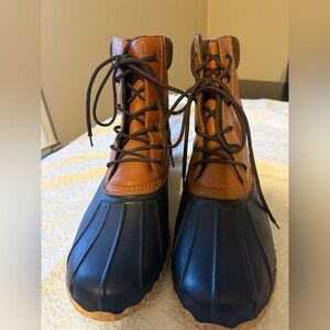 Adam Two-Tone Duck Boots with Waterproof Rubber Shell Navy and Tan color.